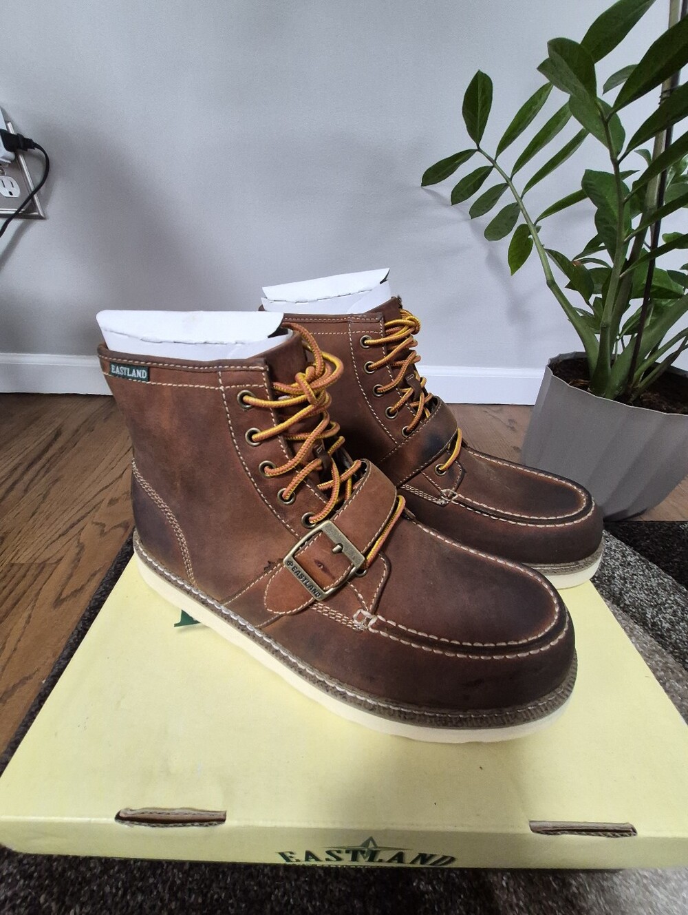 EASTLAND BOOTS